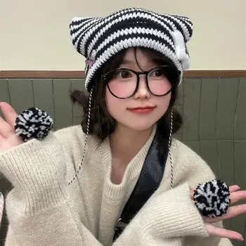 Japonský Styl Zimní Beanie Hat Japonském Stylu Cat Ear Beanie Klobouk Pruhované Tisk Pletení Klobouk s Plyš Míč Přívěsek na Podzim